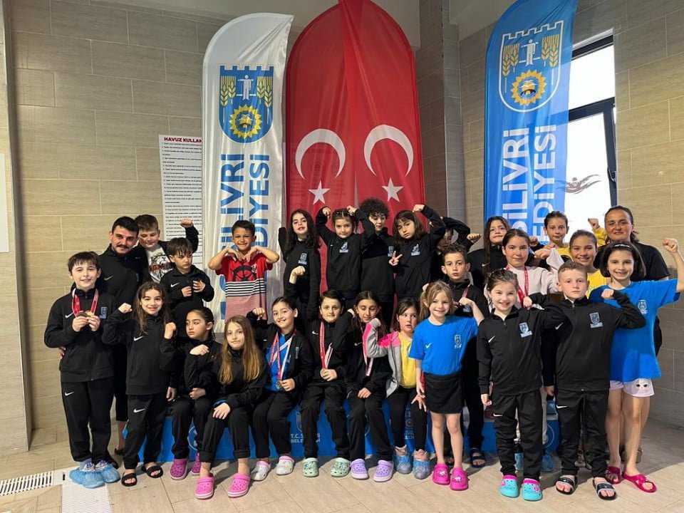 Silivri’de paletli yüzme bahar şenliği