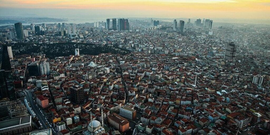 İstanbul’da Yabancılara Oturum İzni Durduruldu