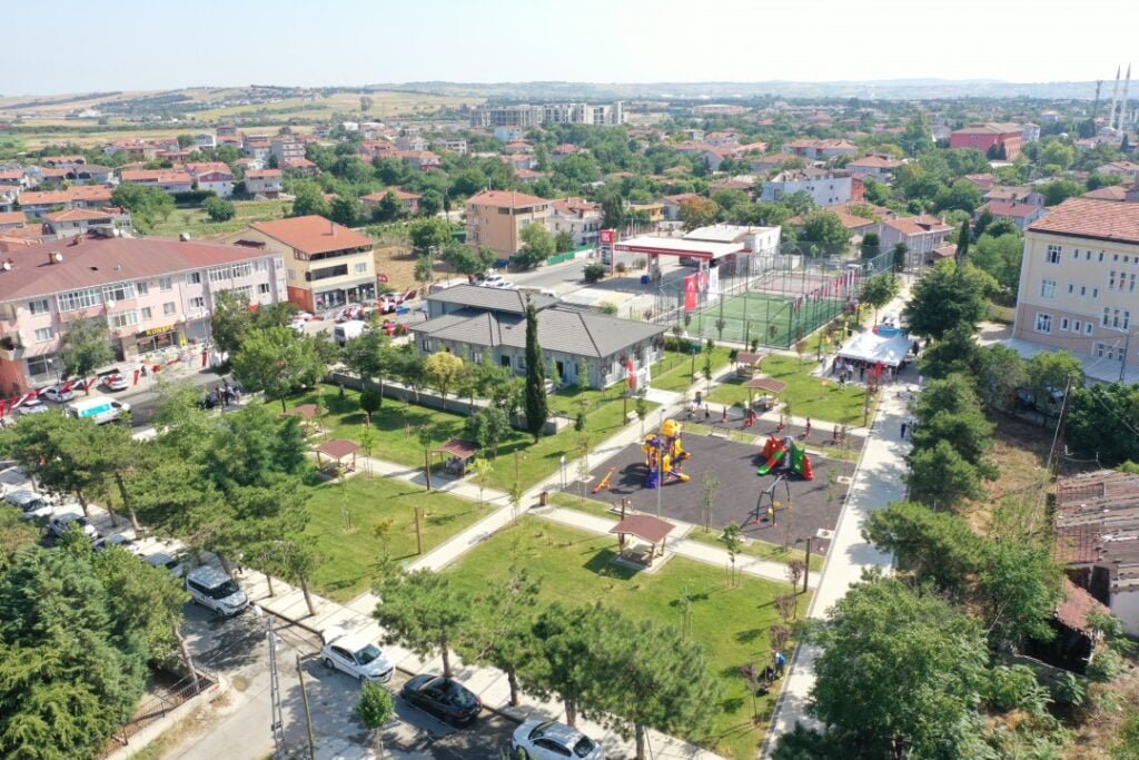 Kavaklı ASM, 112 Acil Servis İstasyonu ile Park ve Spor Alanı için açılış töreni düzenlendi.
