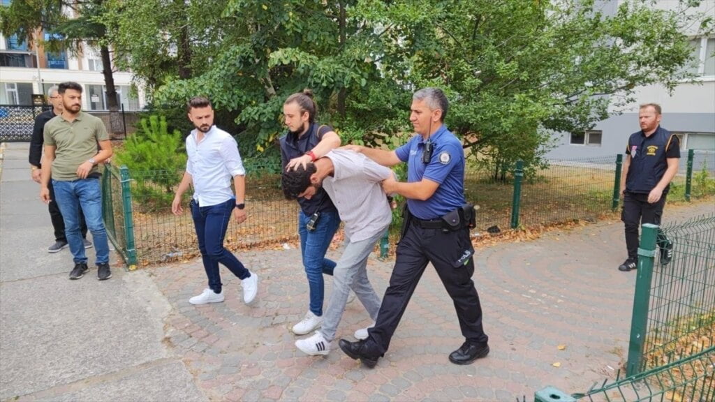 Çerkezköy’de Kız Arkadaşını Boğarak Öldüren Şüpheli Polise Teslim Oldu