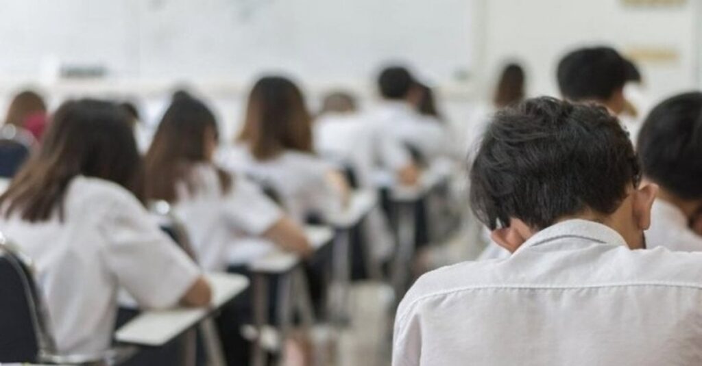 ‘Özel Okullar Ücretsiz Ders Kitaplarını Dağıtmıyor’ İddiasına İnceleme!