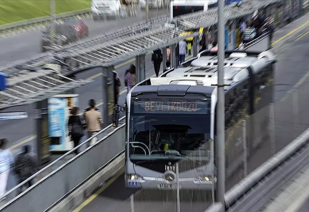 İstanbul’da toplu ulaşımda kredi kartıyla ödemede indirim