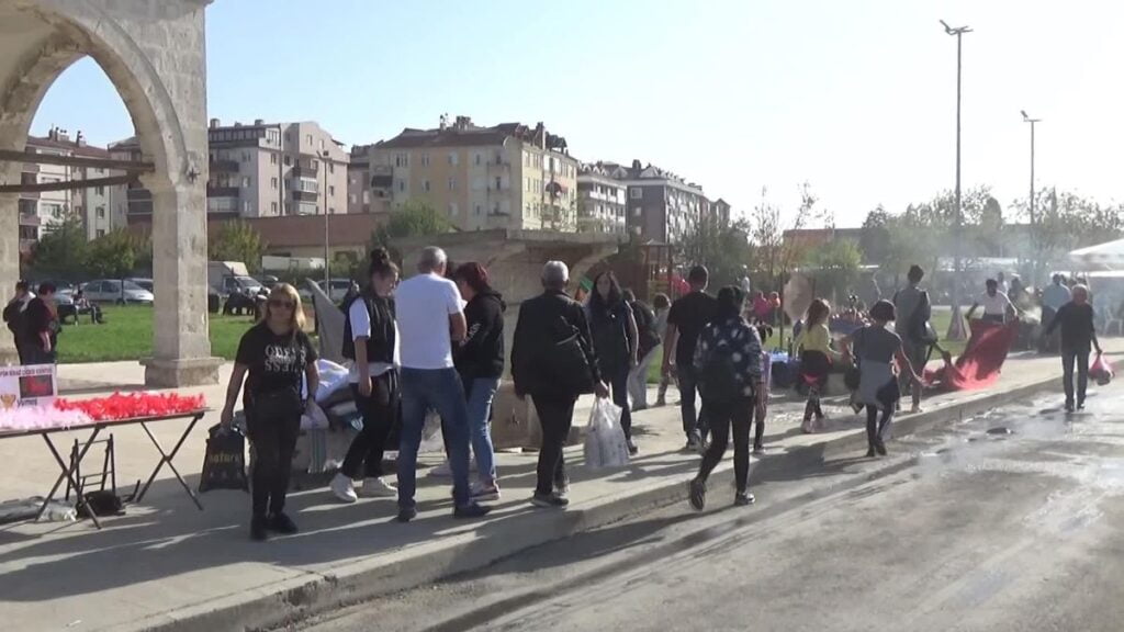 Bulgar Turistler Edirne’ye Alışveriş İçin Akın Ediyor