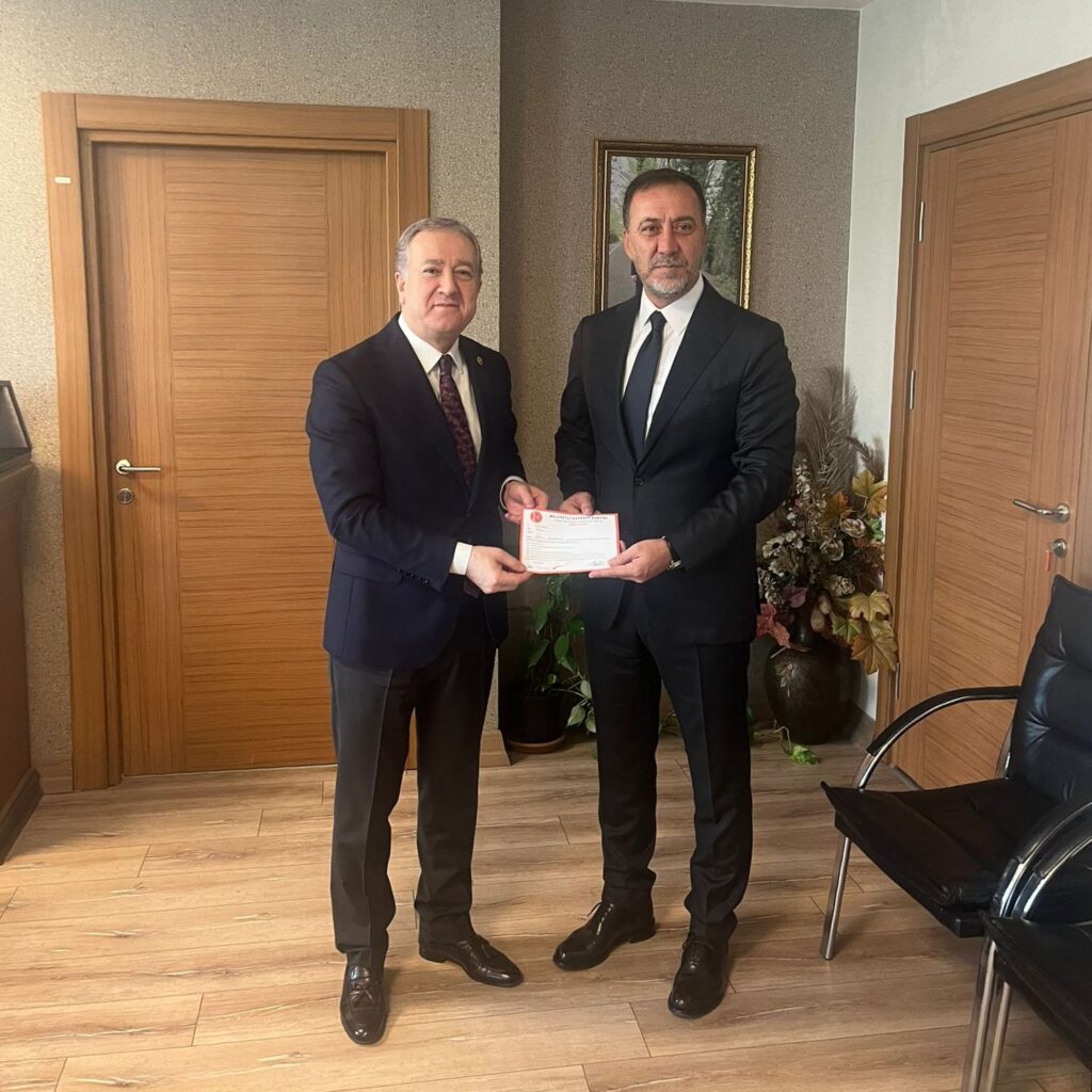 Volkan Yılmaz, adaylık başvurusunu yaptı
