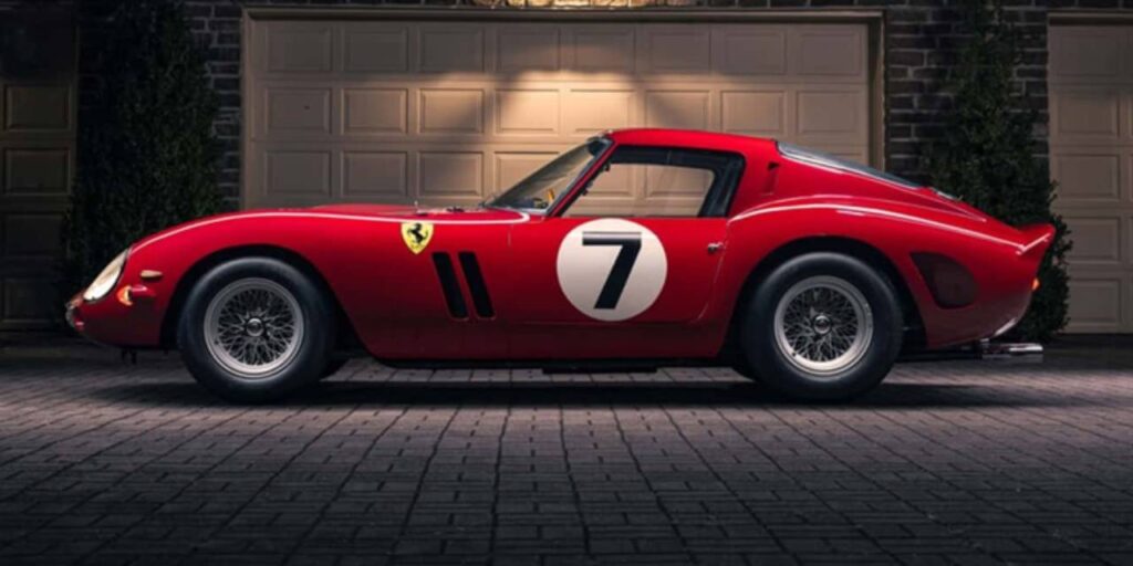 Tarihin en pahalı Ferrari’si: 51.70 milyon dolara satıldı