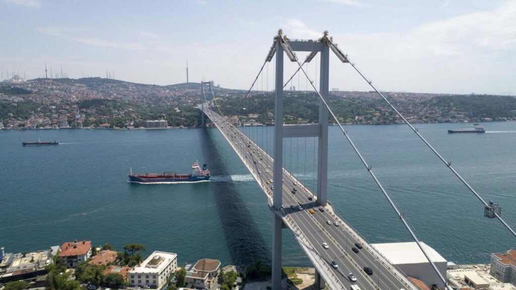 Köprü ve otoyol ücretlerine zam geldi
