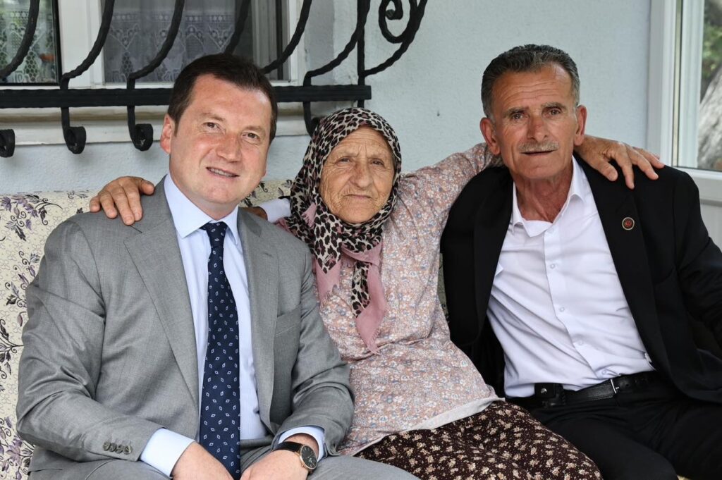 Balcıoğlu’ndan Huzurevlerine ve Şehit Annesine Bayram Ziyareti