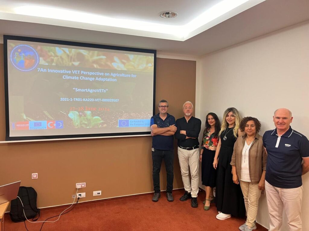 AB Erasmus Projesi 4. Ulus ötesi Toplantısını Prag’da Gerçekleştirdi