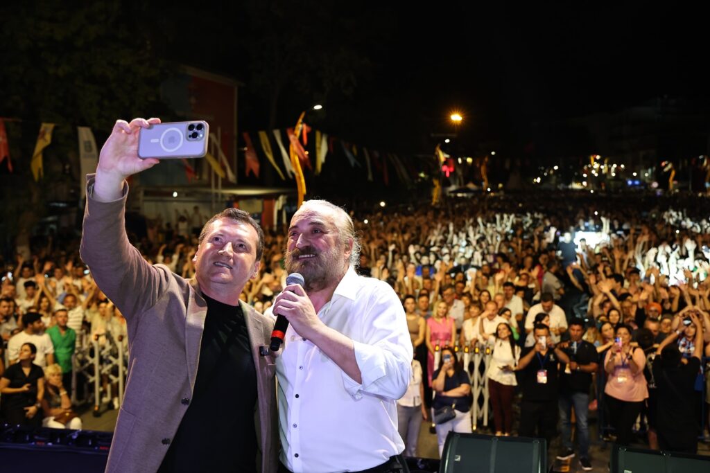 Kuzeyin Oğlu Volkan Konak Mest etti.