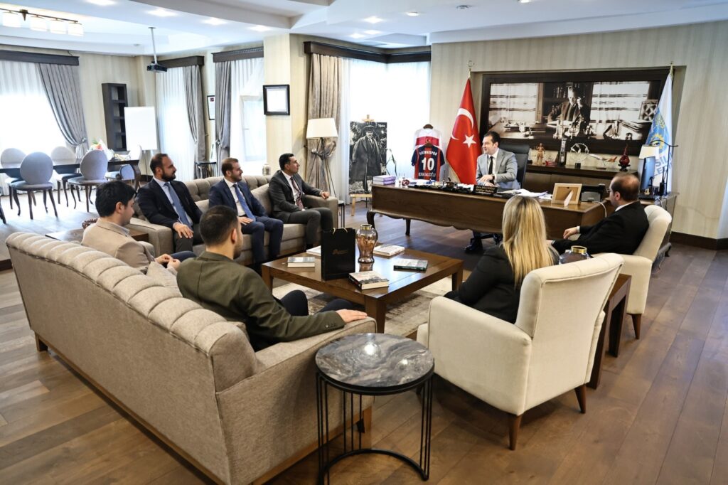 AKP İlçe Başkanı Ekrem Pamuk’tan Balcıoğlu’na İade-i Ziyaret