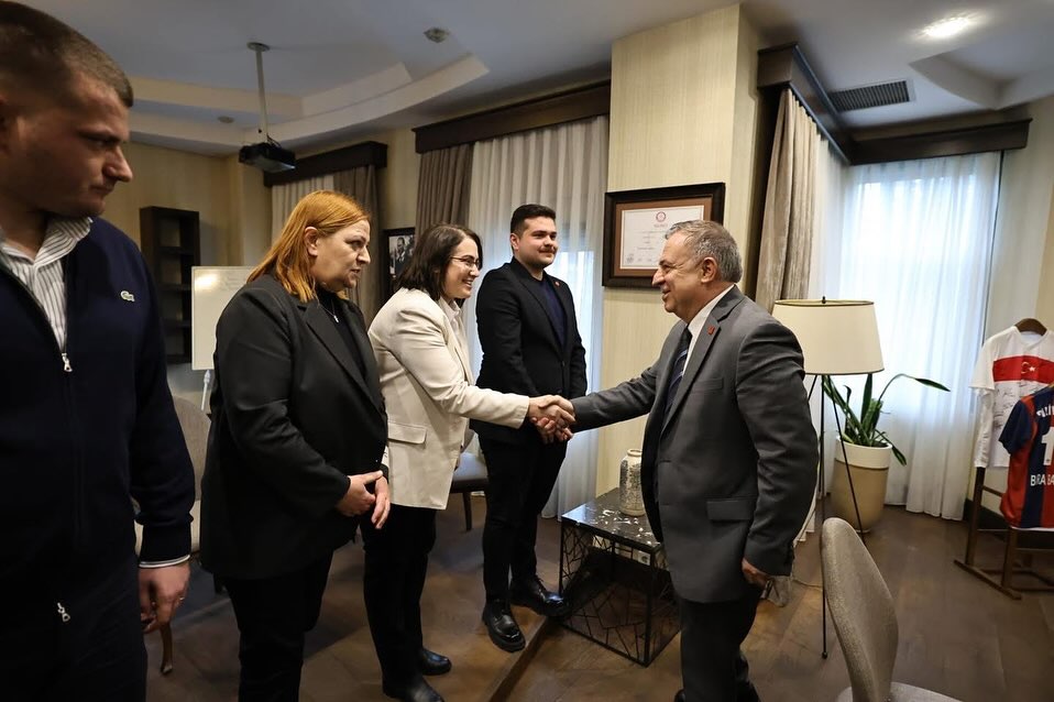 Gökhan Zeybek Silivri’ye geldi.