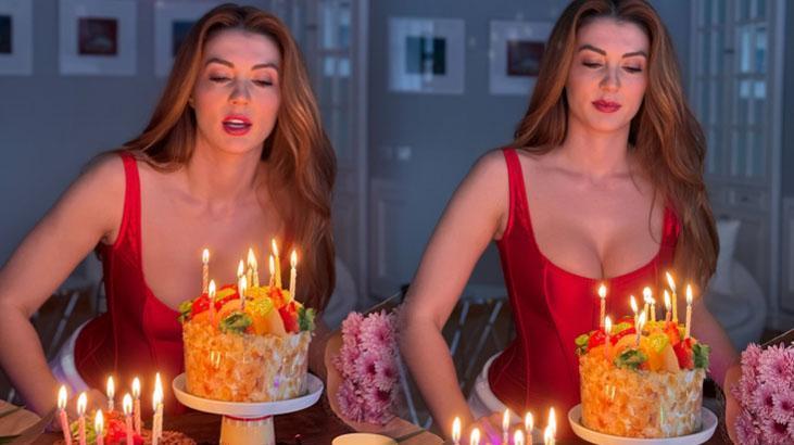 Ünlü oyuncu Burcu Özberk yeni yaşına bu sözlerle merhaba dedi! ‘Şimdi yola çıkma vakti’