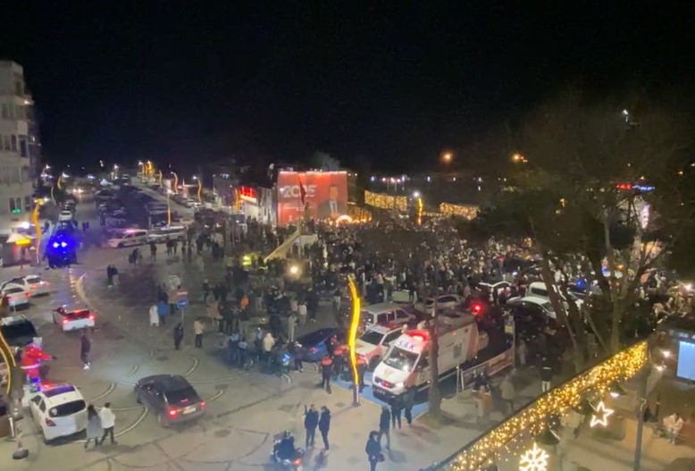 “Bu gece gökyüzü, hayallerimiz kadar parlak…”