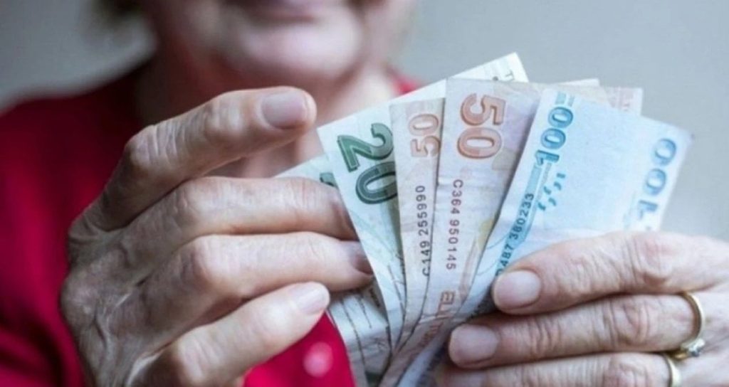 Zamlı emekli maaşlarının yatacağı tarih belli oldu! Maaşlar e-Devlet’e de yüklendi