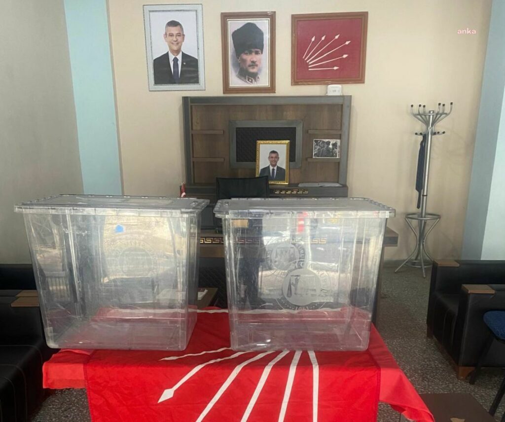 CHP, cumhurbaşkanı adayı ön seçimi yapıyor.