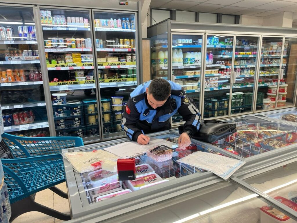 Zabıtadan Zincir Marketlerde Denetim
