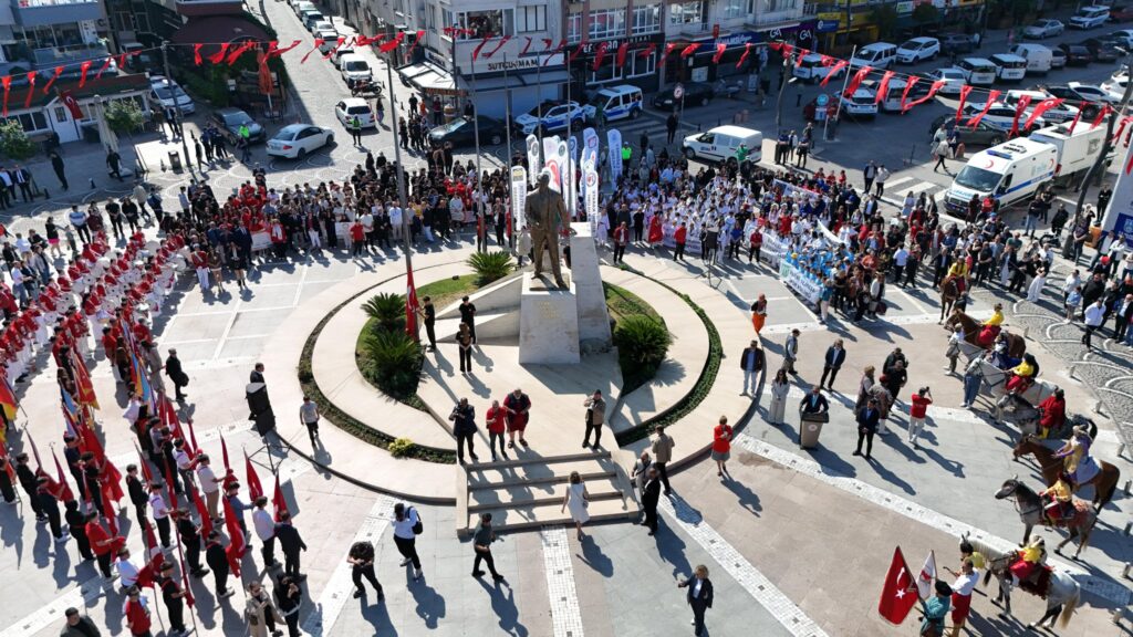 19 Mayıs Atatürk’ü Anma, Gençlik ve Spor Bayramı Silivri’de Kutlanıyor.