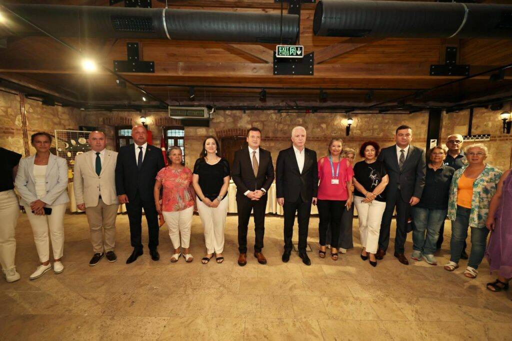 İstanbul Valisi Davut Gül, Silivri’de “Çamurdaki Sır” Sergisini Ziyaret Etti