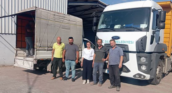 Çeltik Mahallesi’nde Çiftçilere Saman Dağıtımı