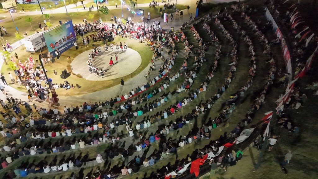 Silivri’de Uluslararası Halk Dansları Gösterisi Kültürleri Buluşturdu