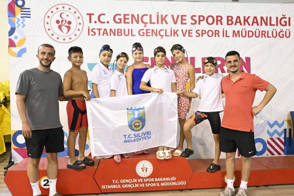 Silivri Belediyesi Yüzme Takımı İstanbul’da 20 Madalya Kazanarak Göz Doldurdu.