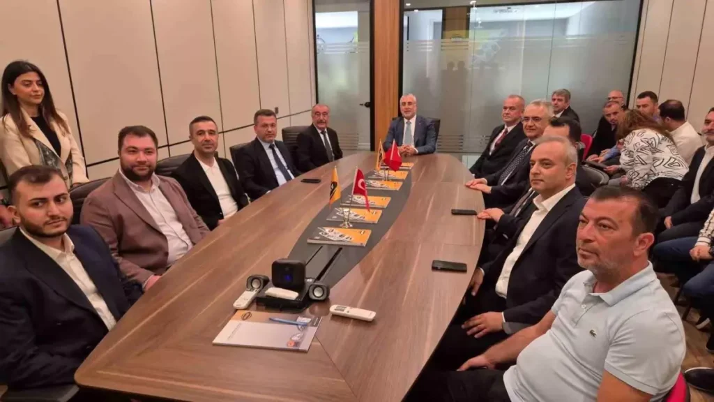 Silivri’ye Bakan Geldi, Kimse Görmedi!