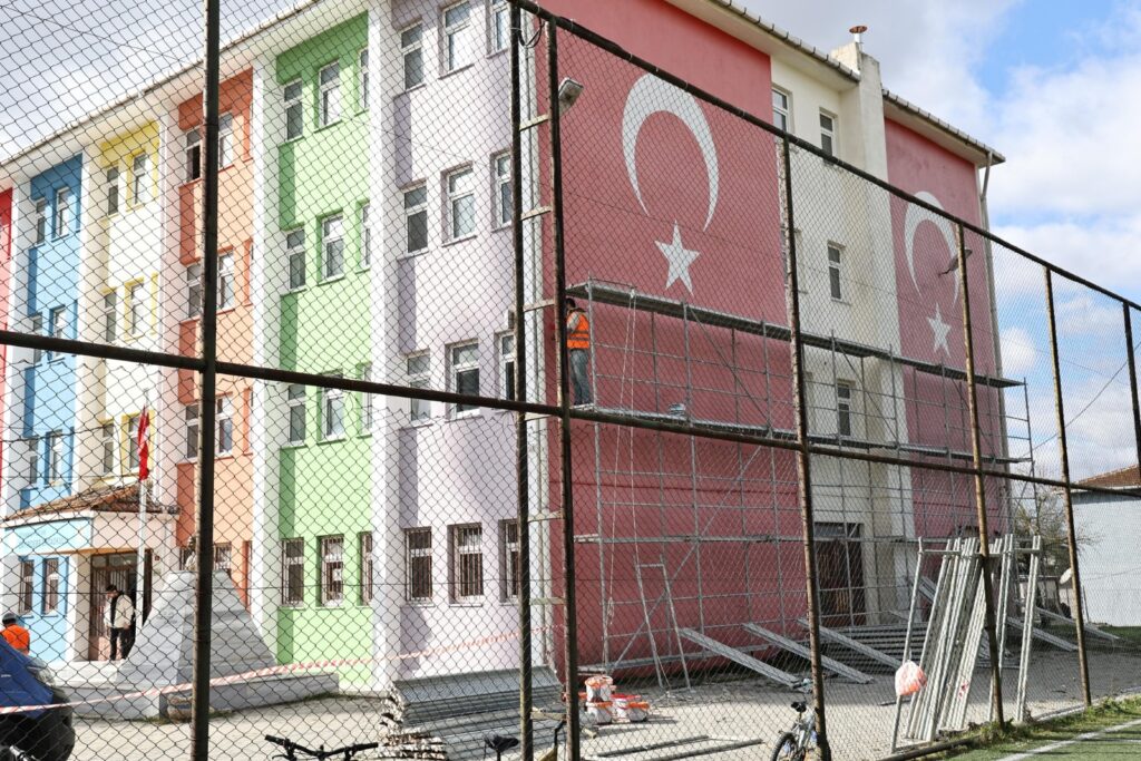 Silivri’de Okullar Yenilendi!