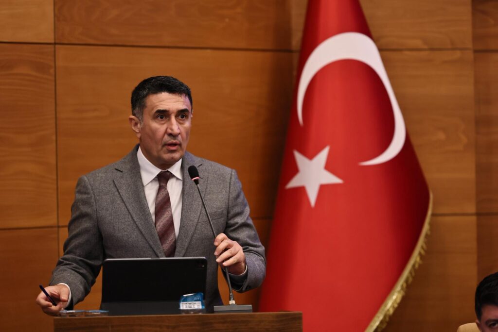 Celalettin Yazıcı’nın Silivri Belediye Bütçesi Konuşması: Tutarsızlık ve Siyasi Şov