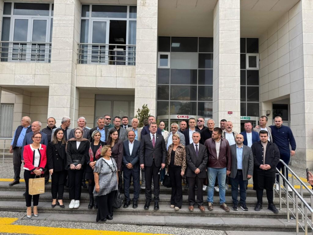 Doruk Bulut CHP Silivri İlçe Başkanı Olarak Mazbatasını Aldı