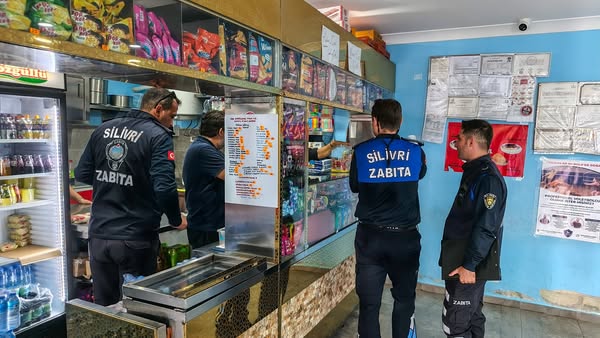 Silivri’de Okul Kantinlerinde Zabıta Ekiplerinden Hijyen ve Gıda Güvenliği Denetimi
