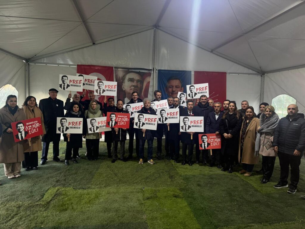 Silivri’de İmamoğlu’na uluslararası destek