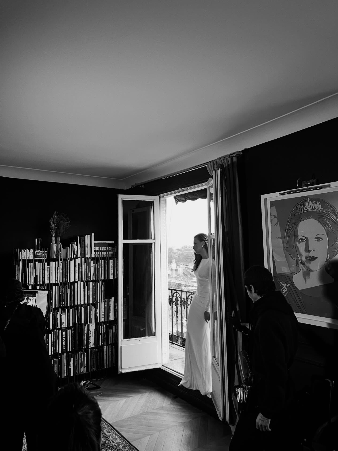 serenay sarikayadan iddiali pozlar unlu oyuncuya begeni yagdi 5