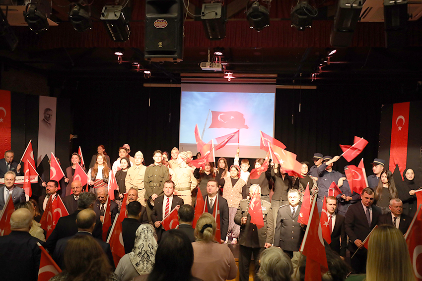 Silivri’de Çanakkale programında duygusal anlar!