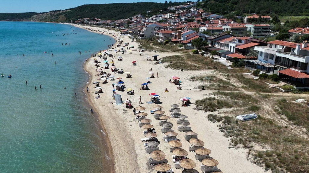 İstanbul’a Yakın Tatil Cenneti Doldu Taştı! Yabancılar Akın Ediyor