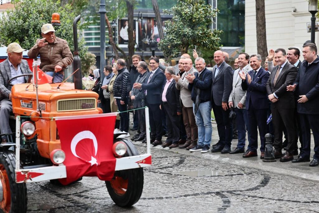 Silivri’de Çiftçiler Günü Traktör Kortejiyle Kutlandı