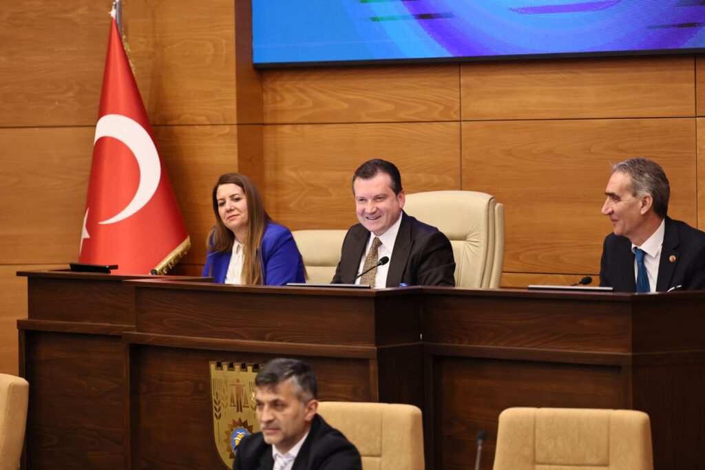 Balcıoğlu’nun“Ocak Başında Konuşmak Kolay” Çıkışı Meclise Damga Vurdu