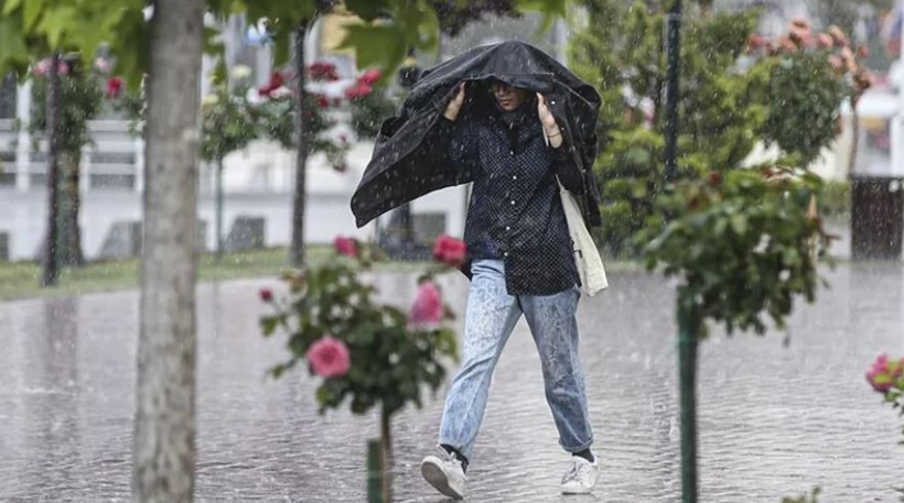 AKOM İstanbul için tarih verdi: Kara bulutlar bastıracak şimşekler çakacak 2 akom istanbul icin tarih verdi kara bulutlar bastiracak simsekler cakacak 0 AUjfZpq2