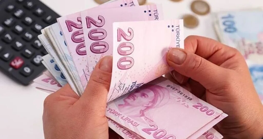 Emeklileri kapma yarışındaki bankalar kesenin ağzını açtı