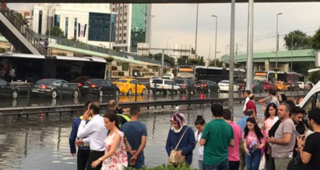 İstanbul için fırtına alarmı