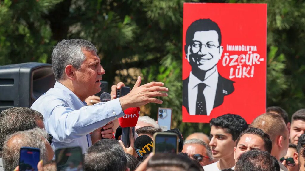 Özgür Özel tarih vermişti: ‘Yeni Parti’ ismiyle marka başvurusu yapıldı