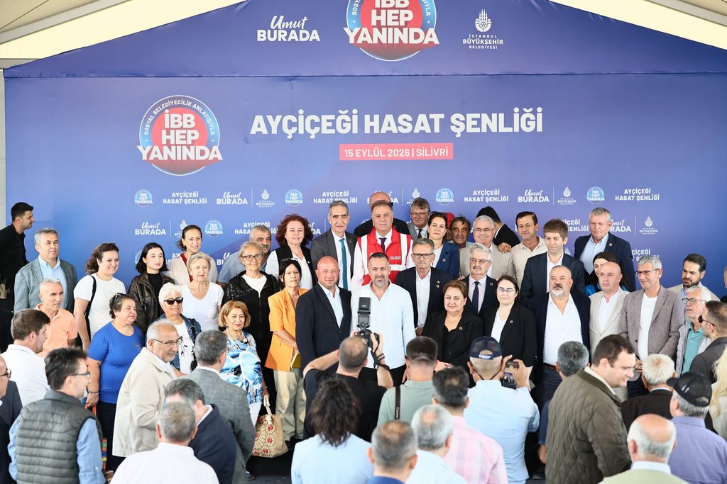 Silivri Gazitepe’de Ayçiçeği Tohumu Hasadı Yapıldı!